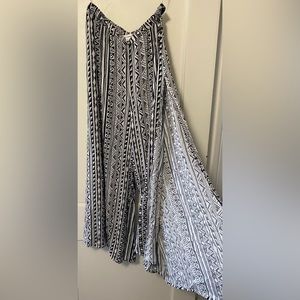 New without tags - Kiwi & Punch Aztec side slit pants